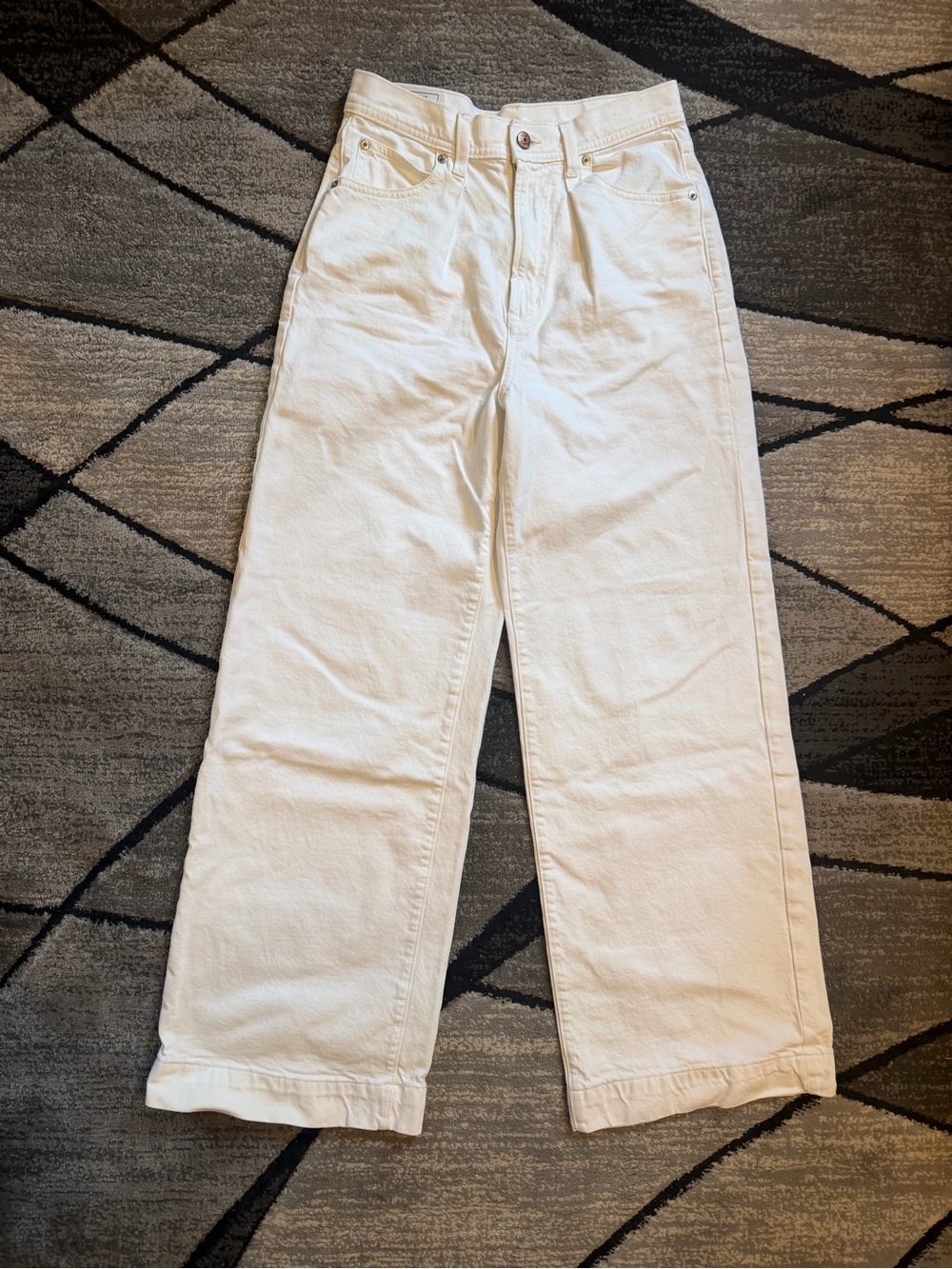 GAP WHITE HIGH RISE TROUSERS